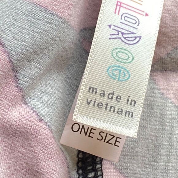 0243 LuLaRoe Size OS Leggings Black and Magenta Chevron Pattern New - Picture 3 of 4